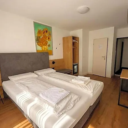 Hechtplatz Self Check In Hotel Zurych